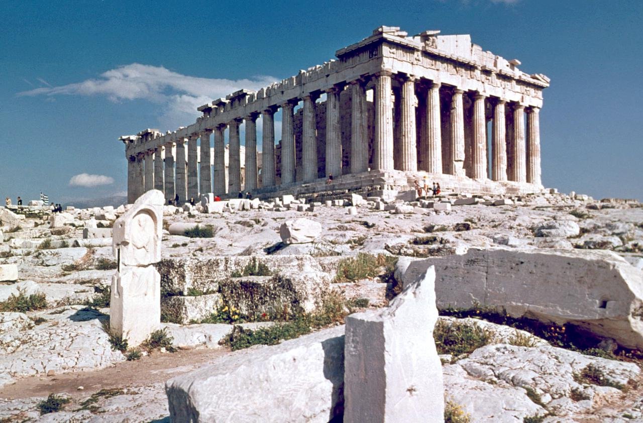 It’s all Greek: Classical Greek Architecture & Its Influence Feature Image