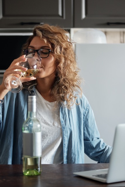 The Difference Between Habits and Addictions Feature Image